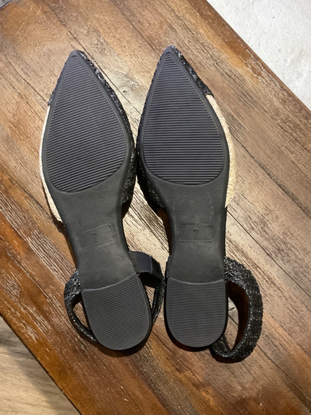 Tahari Rio Sling Back/Ivory Raffia Size 7 - Picture 7 of 7